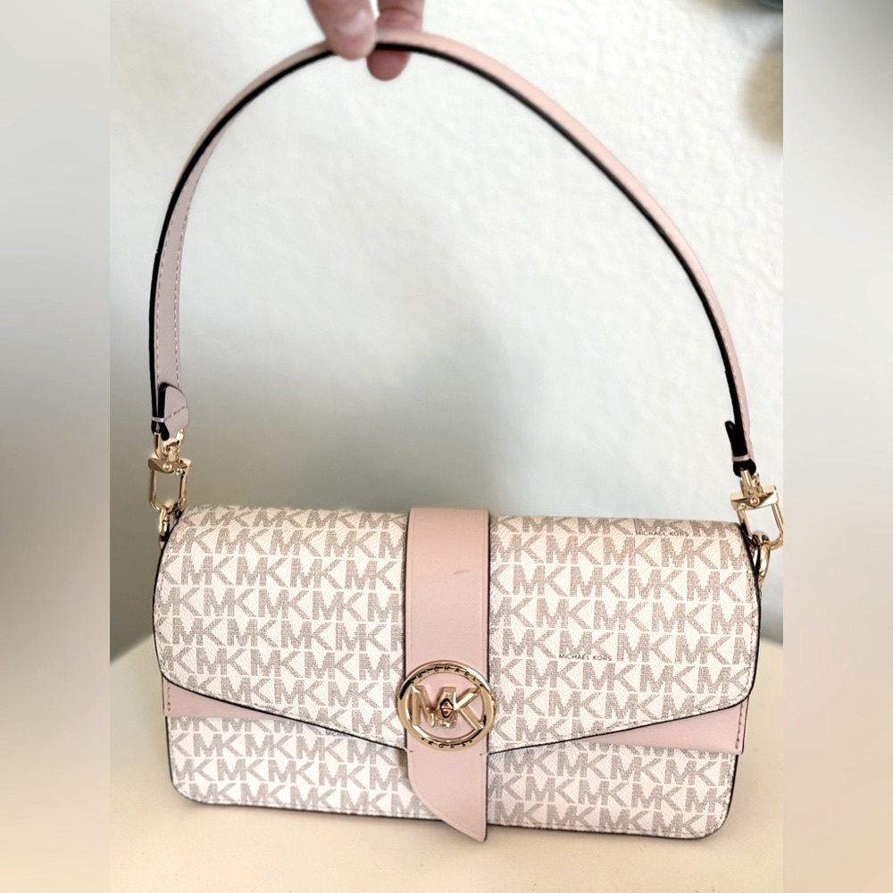 Like Brand New Michael Kors Greenwich Medium Logo purse with dust bag